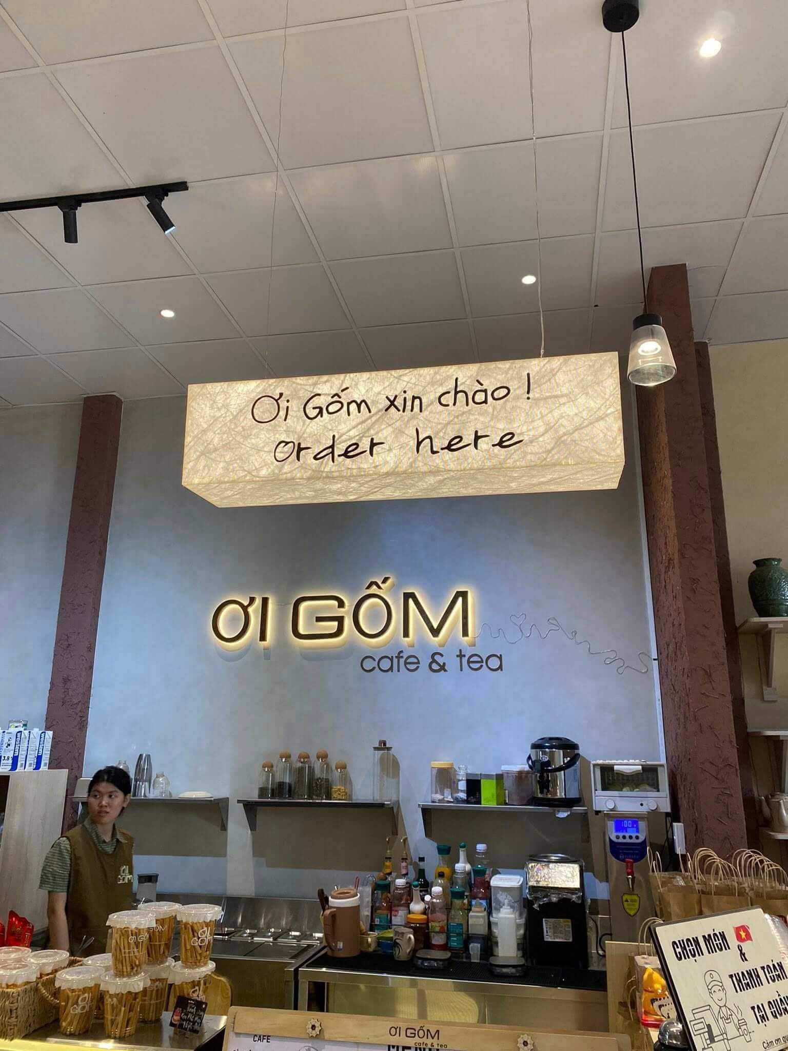 Thi công bảng hiệu quán cafe Oi Gom tại TP.HCM - Smart Trend