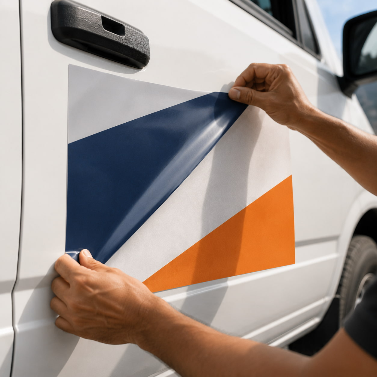 In Decal Dán Xe Tem Xe Theo Yêu Cầu - 4 Loại Decal Bền Màu 5 In decal xe máy giao hàng logo thương hiệu - Smart Trend